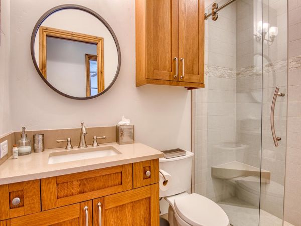 Arrowhead Vacation Townhouse Sleeps 6 Guests