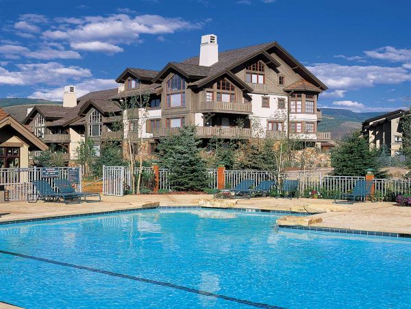 Arrowhead Vacation Townhouse Sleeps 6 Guests