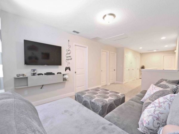 Orlando Home 951212