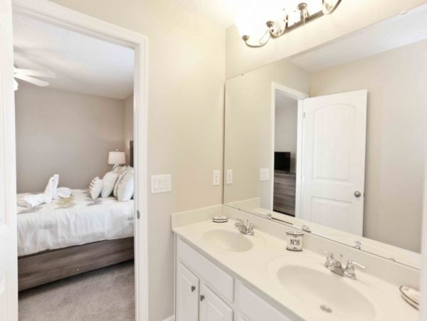 Orlando Home 951214