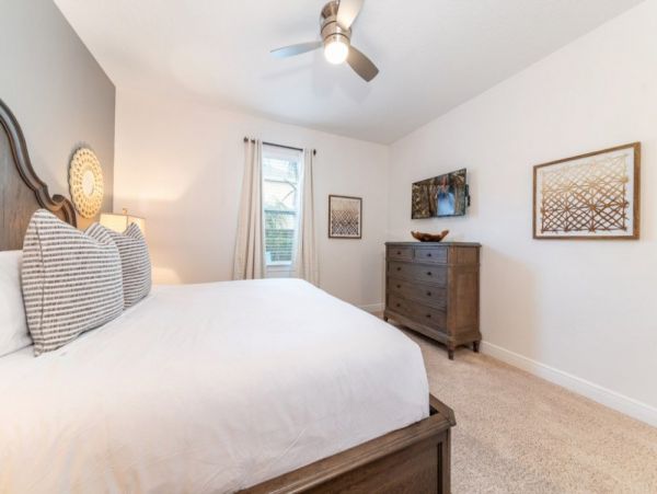 Orlando Home 951216
