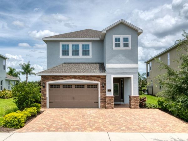 A wonderful Six Bedroom Villa Private Pool & Amenities.