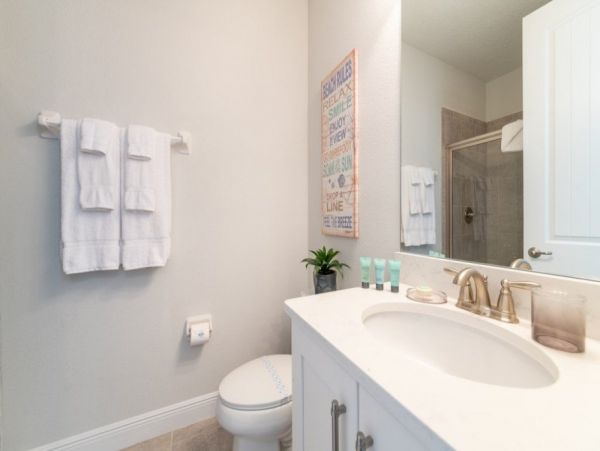 A wonderful Six Bedroom Villa Private Pool & Amenities.