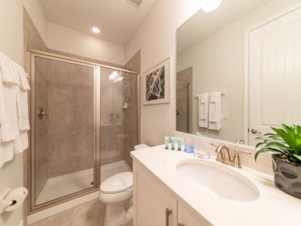 A wonderful Six Bedroom Villa Private Pool & Amenities.