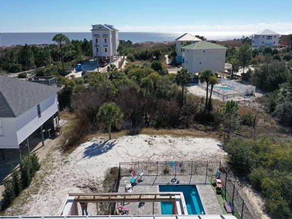 Cape San Blas Lovely Rental with Private Pool Short Walk to Beach