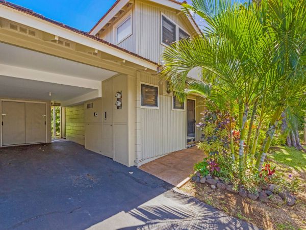 Luxury Vacation Accommodation with Ocean Views and Pool