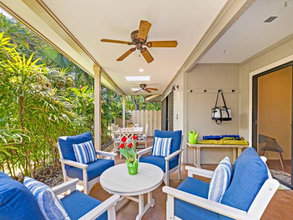 Luxury Vacation Accommodation with Ocean Views and Pool