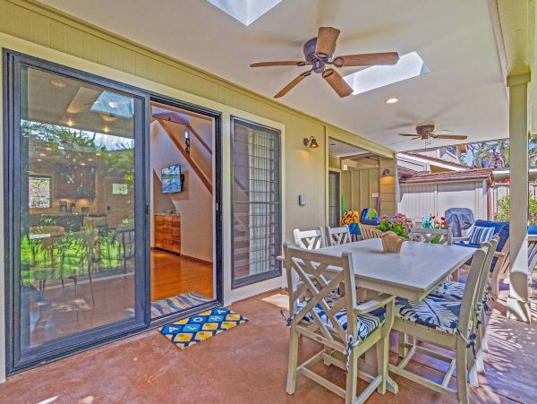Luxury Vacation Accommodation with Ocean Views and Pool