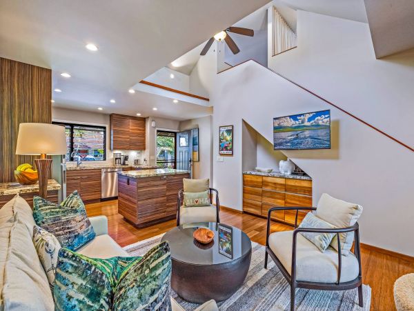 Luxury Vacation Accommodation with Ocean Views and Pool
