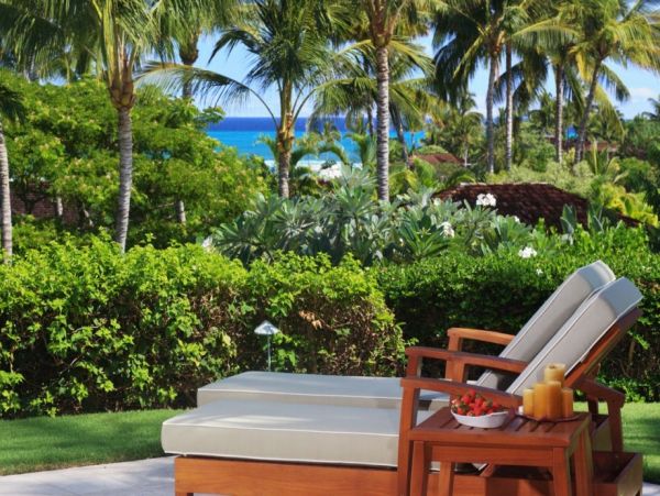 Partial Oceanviews Kailua-Kona Vacation Home Sleeps 4 Guests