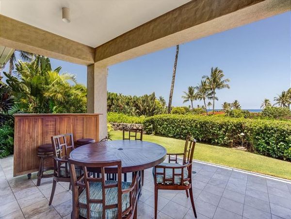 Partial Oceanviews Kailua-Kona Vacation Home Sleeps 4 Guests
