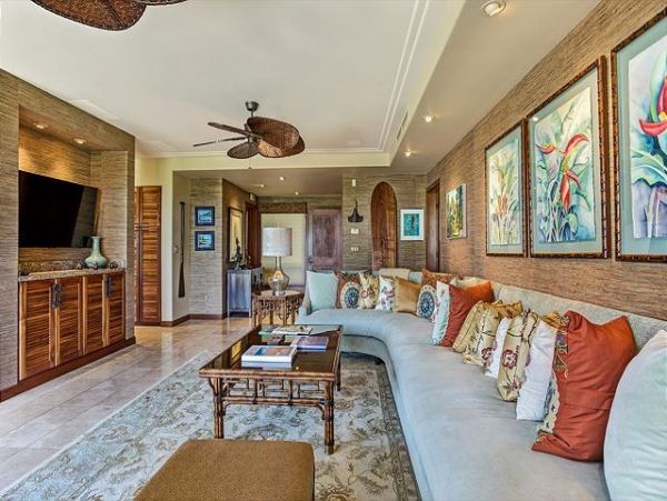 Partial Oceanviews Kailua-Kona Vacation Home Sleeps 4 Guests