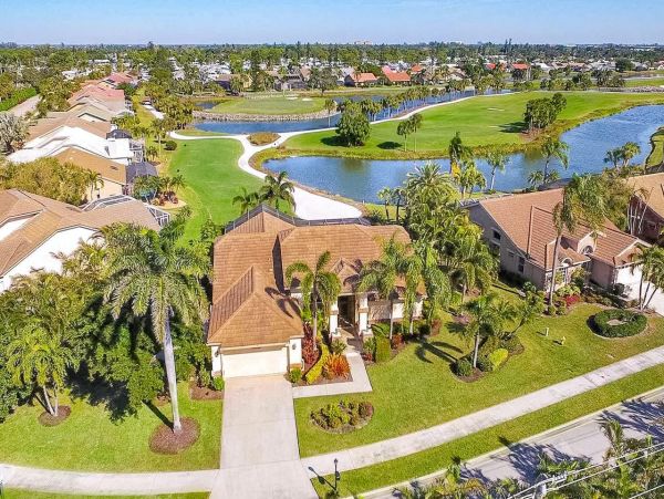 Golf Views Fort Myers Vacation Home Sleeps 6 Guests