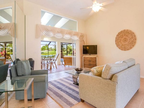 Golf Views Fort Myers Vacation Home Sleeps 6 Guests