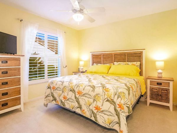 Golf Views Fort Myers Vacation Home Sleeps 6 Guests