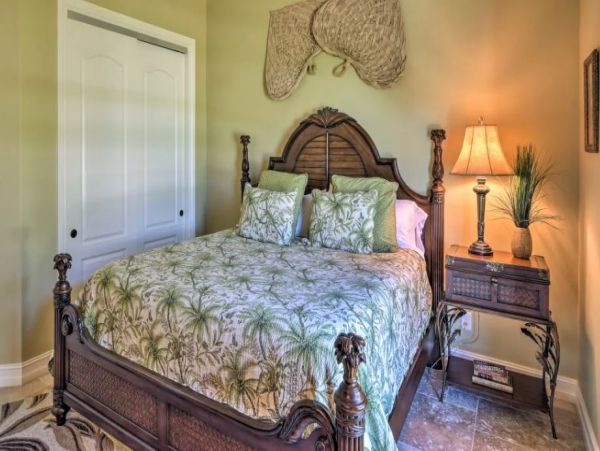 Canal View Marco Island Vacation Home Sleeps 8 Guests