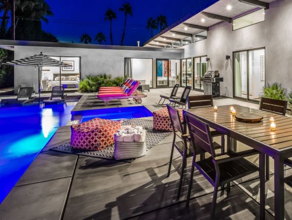 Palm Springs 5 Bed Vacation Home Private Pool Spa & Fire Pit