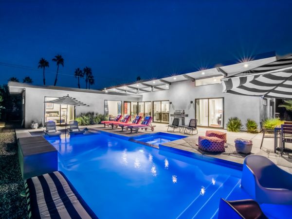 Palm Springs 5 Bed Vacation Home Private Pool Spa & Fire Pit