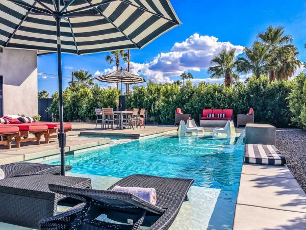 Palm Springs 5 Bed Vacation Home Private Pool Spa & Fire Pit