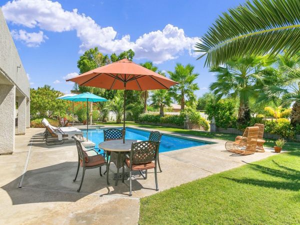 Palm Desert Luxury Vacation Pool Home Sleeps 12 Guests
