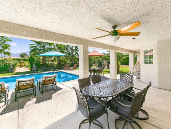 Palm Desert Luxury Vacation Pool Home Sleeps 12 Guests
