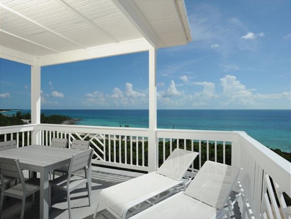 On Beach Bahamas Vacation Estate with Pool & Ocean Views
