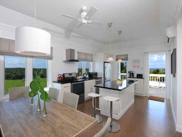 On Beach Bahamas Vacation Estate with Pool & Ocean Views