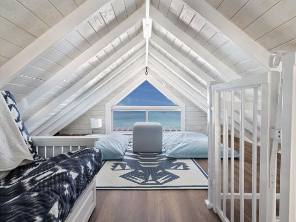 On Beach Bahamas Vacation Estate with Pool & Ocean Views