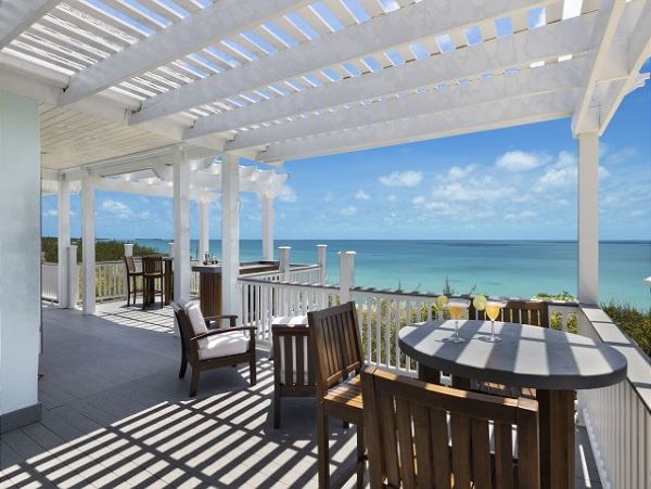 On Beach Bahamas Vacation Estate with Pool & Ocean Views