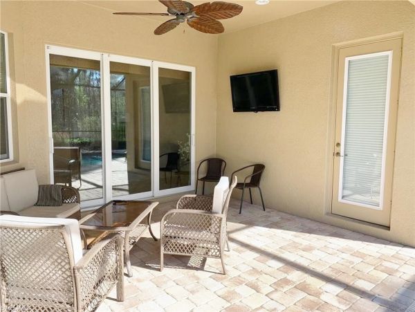 Three Bedroom Naples Vacation Pool Home Plus Den