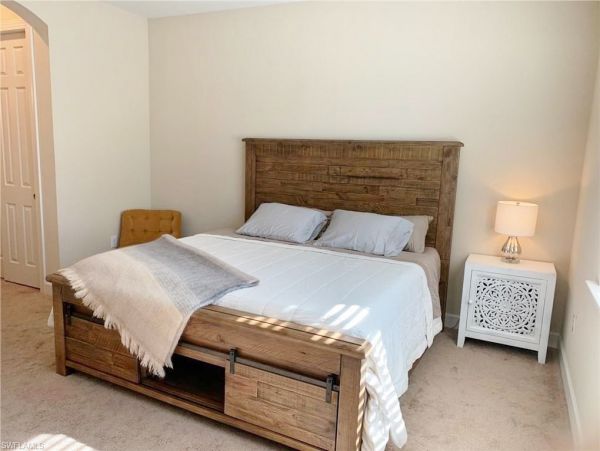 Three Bedroom Naples Vacation Pool Home Plus Den