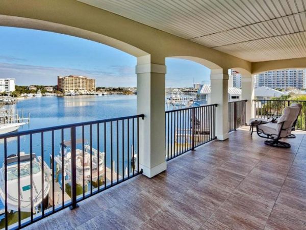 Luxury 8 Bedroom Destin Vacation Home On Destin Harbor