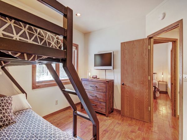 Breckenridge Home 952199
