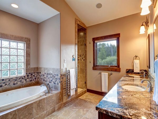 Breckenridge Home 952200