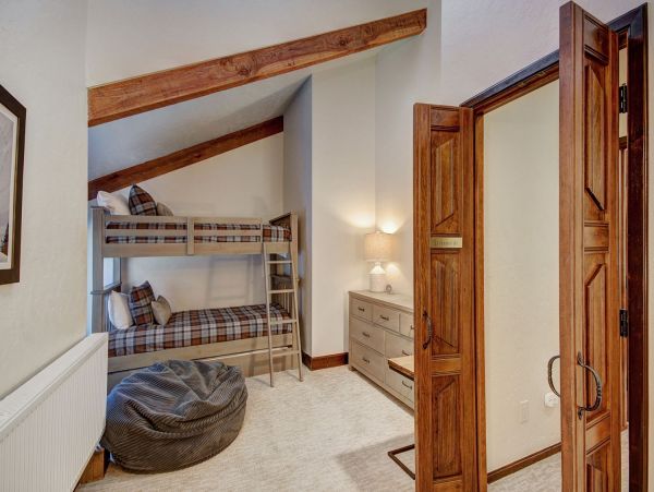 Breckenridge Home 952202