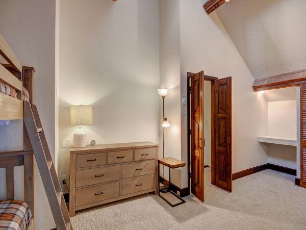 Breckenridge Home 952202