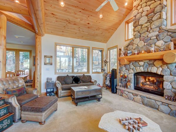 Charming  Home Vacation in Breckenridge With Mountain Views