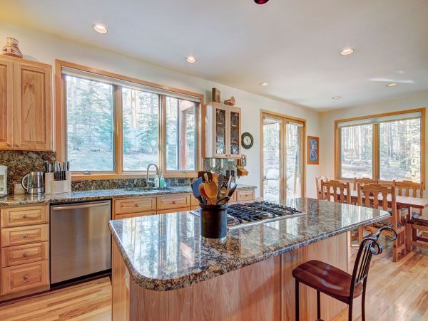 Charming  Home Vacation in Breckenridge With Mountain Views