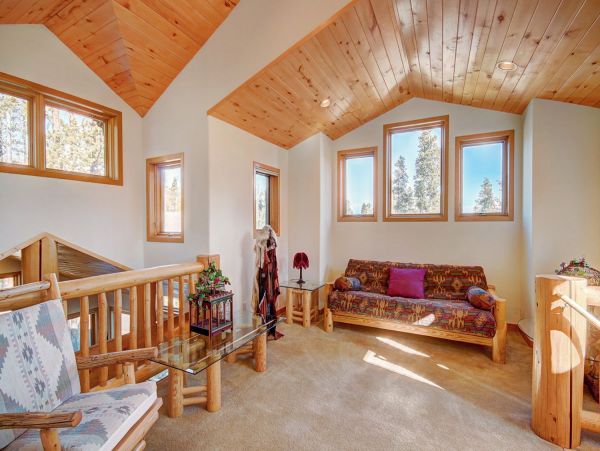 Charming  Home Vacation in Breckenridge With Mountain Views