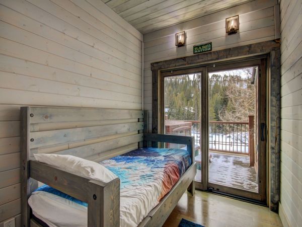 Breckenridge Home 952211