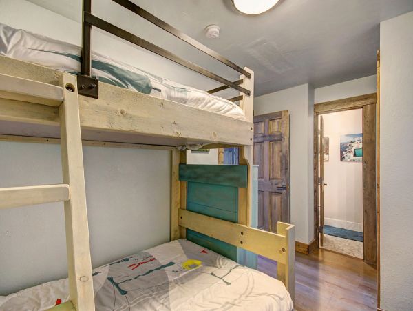Breckenridge Home 952211