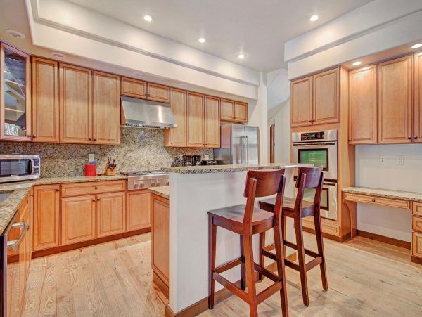 Breckenridge Home 952213