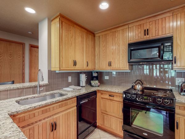 Beaver Creek Bachelor Gulch Condo 952444