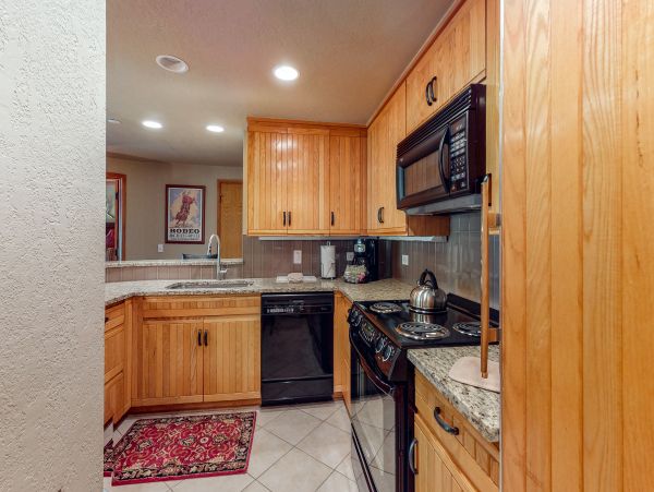 Beaver Creek Bachelor Gulch Condo 952444