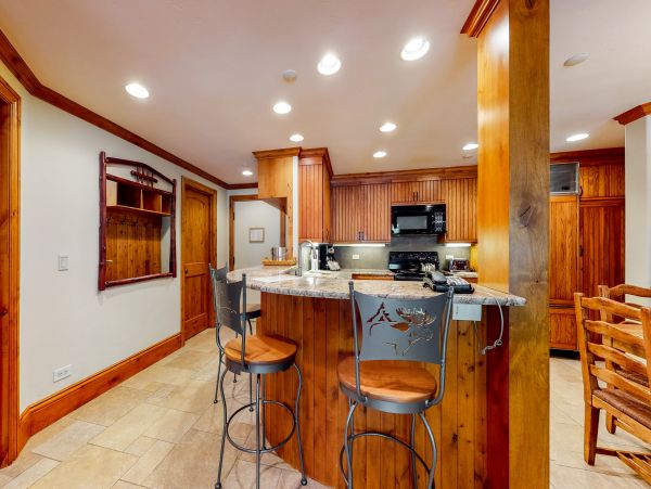 Beaver Creek Bachelor Gulch Condo 952455