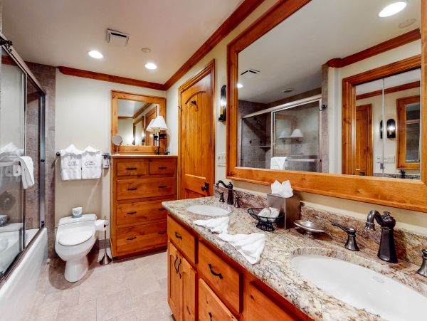 Beaver Creek Bachelor Gulch Condo 952455