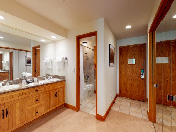 Beaver Creek Bachelor Gulch Condo 952463