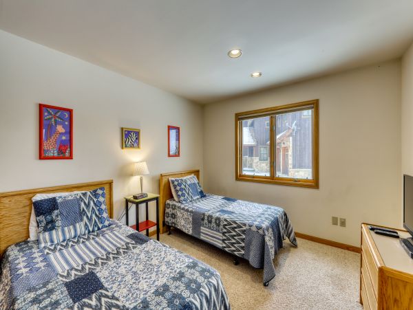 Aspen Home 952472