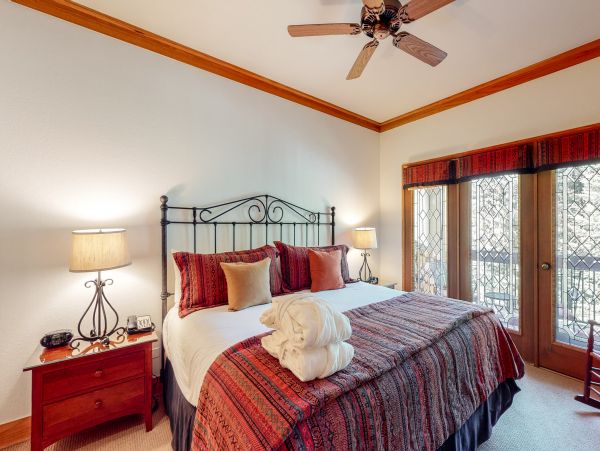 Beaver Creek Bachelor Gulch Condo 952475