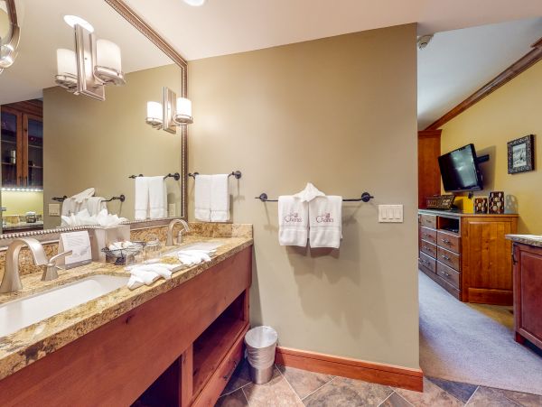 Beaver Creek Bachelor Gulch Condo 952481